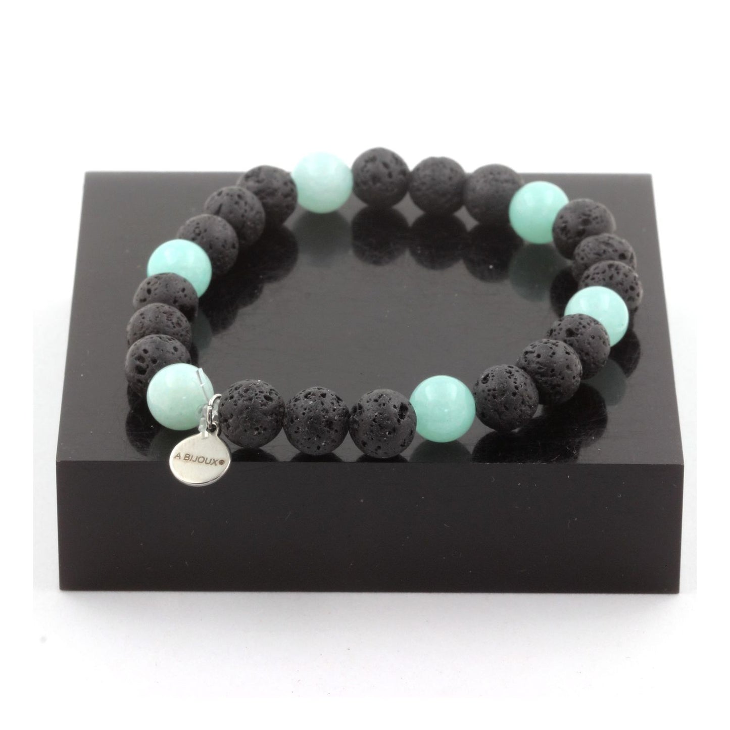 Amazonite + Lave. Bracelet en Perles naturelles