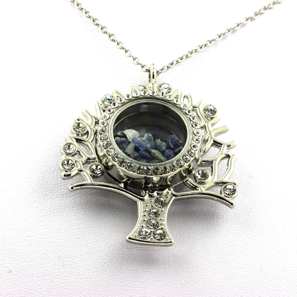 Collier Benitoite brut modèle Arbre