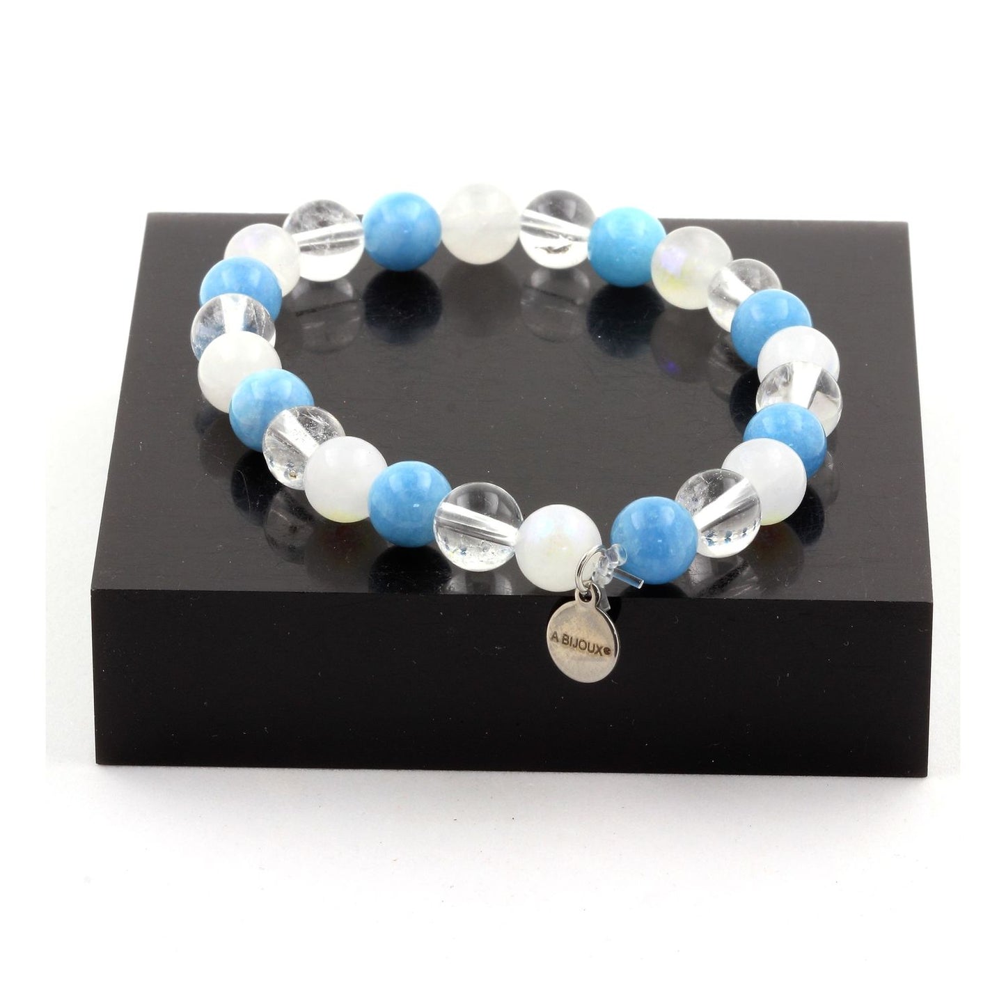 Calcédoine bleu + Quartz + Pierre de lune. Bracelet en Perles naturelles