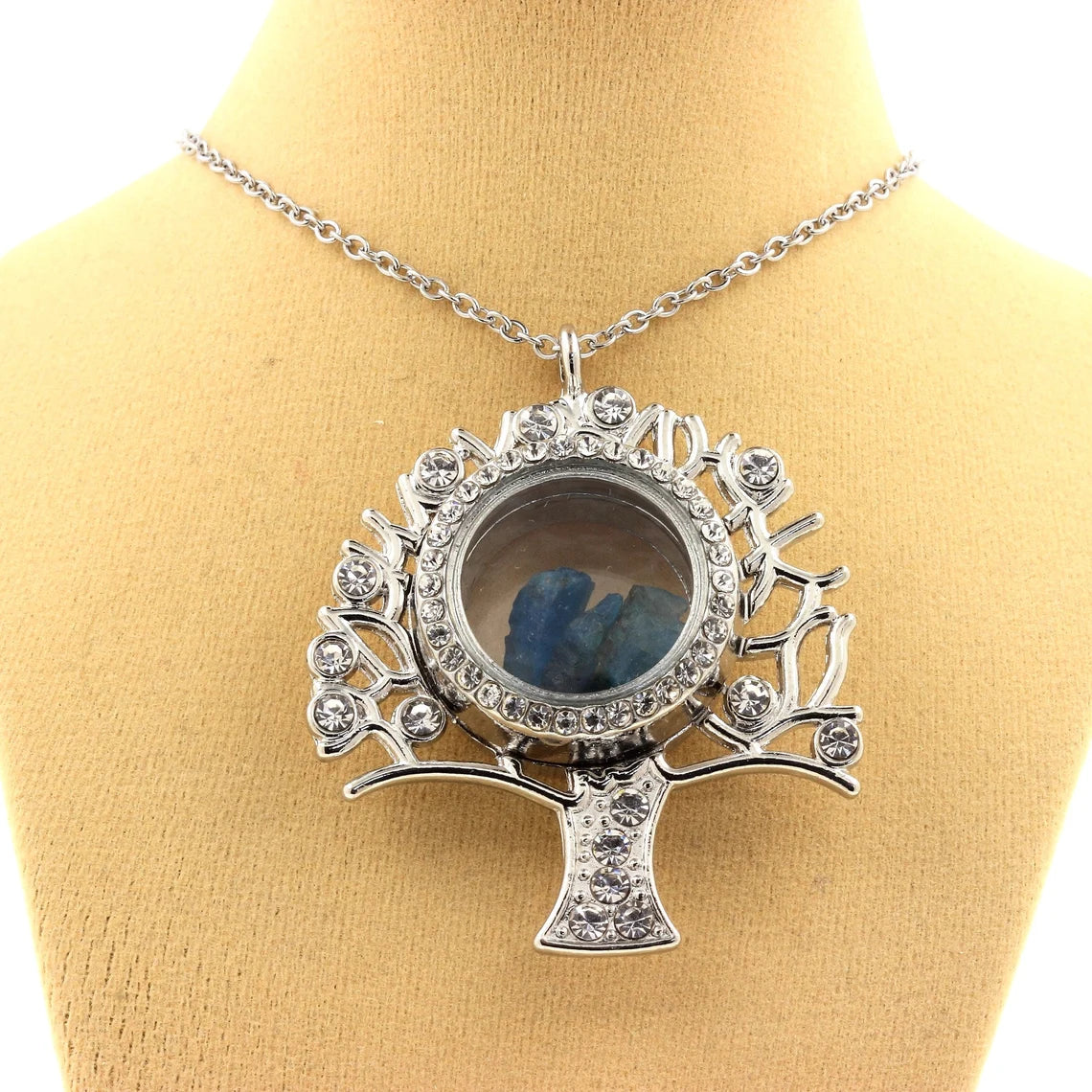 Collier Apatite bleu neon brut modèle arbre