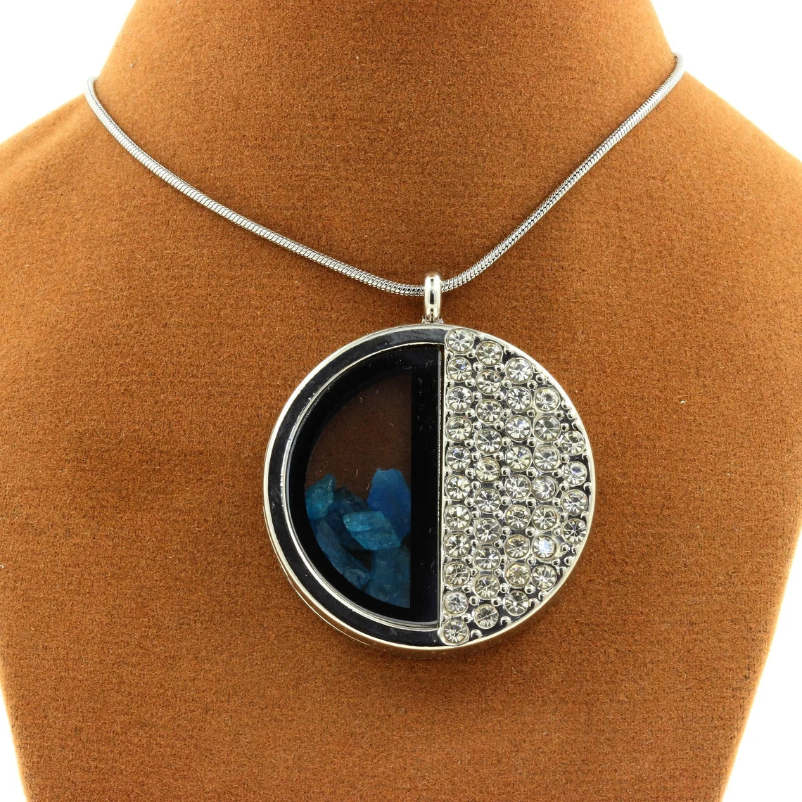 Collier Apatite bleu neon modèle demi-cercle
