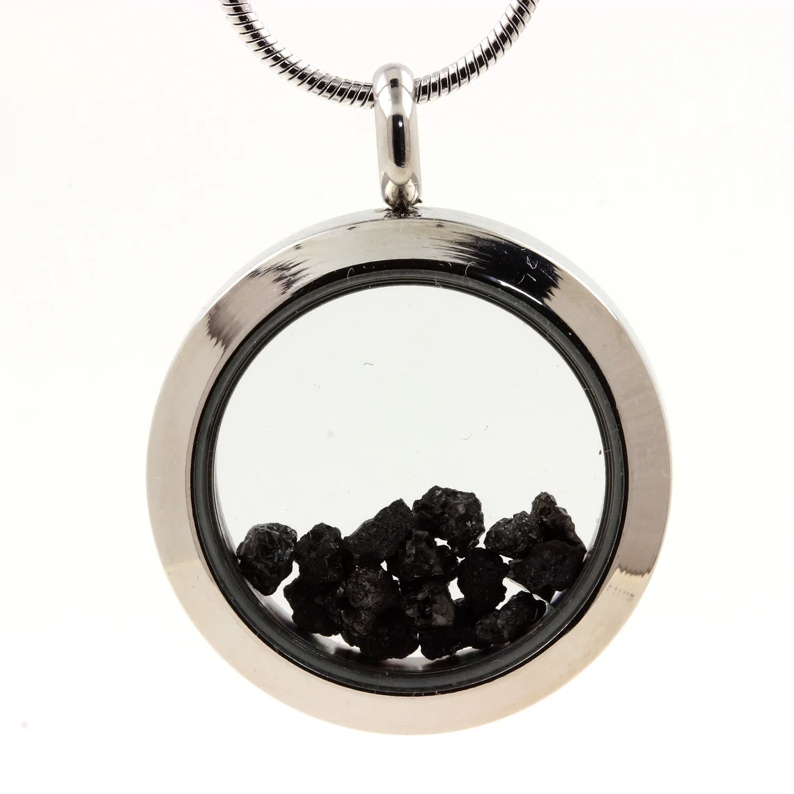 Collier Diamant noir Modèle Médaillon