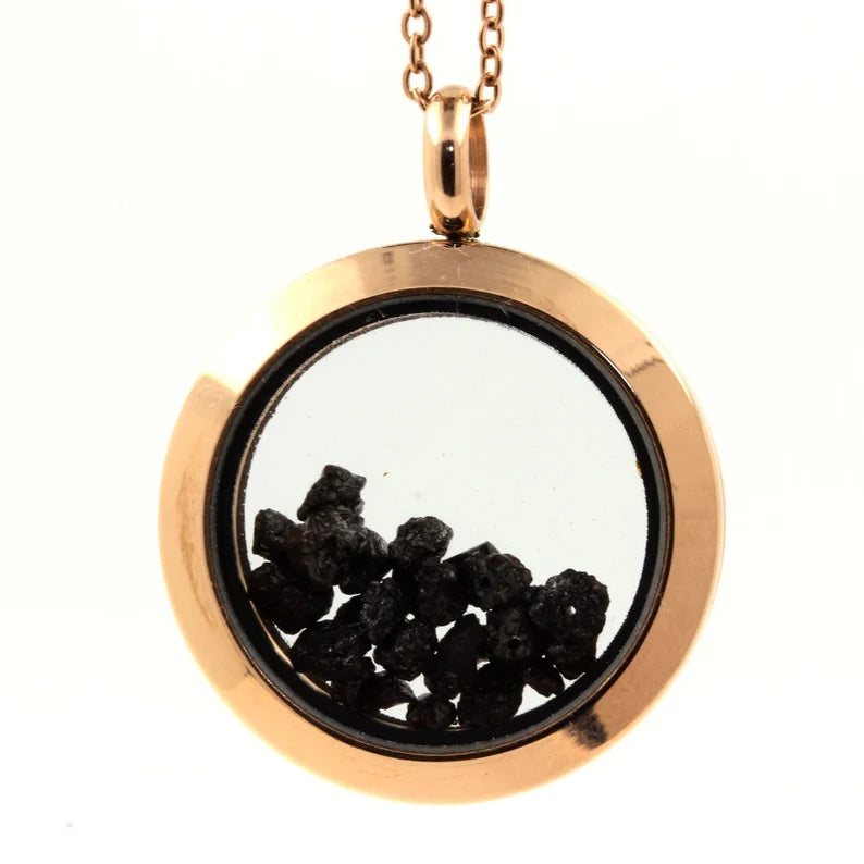 Collier Diamant noir Modèle Médaillon