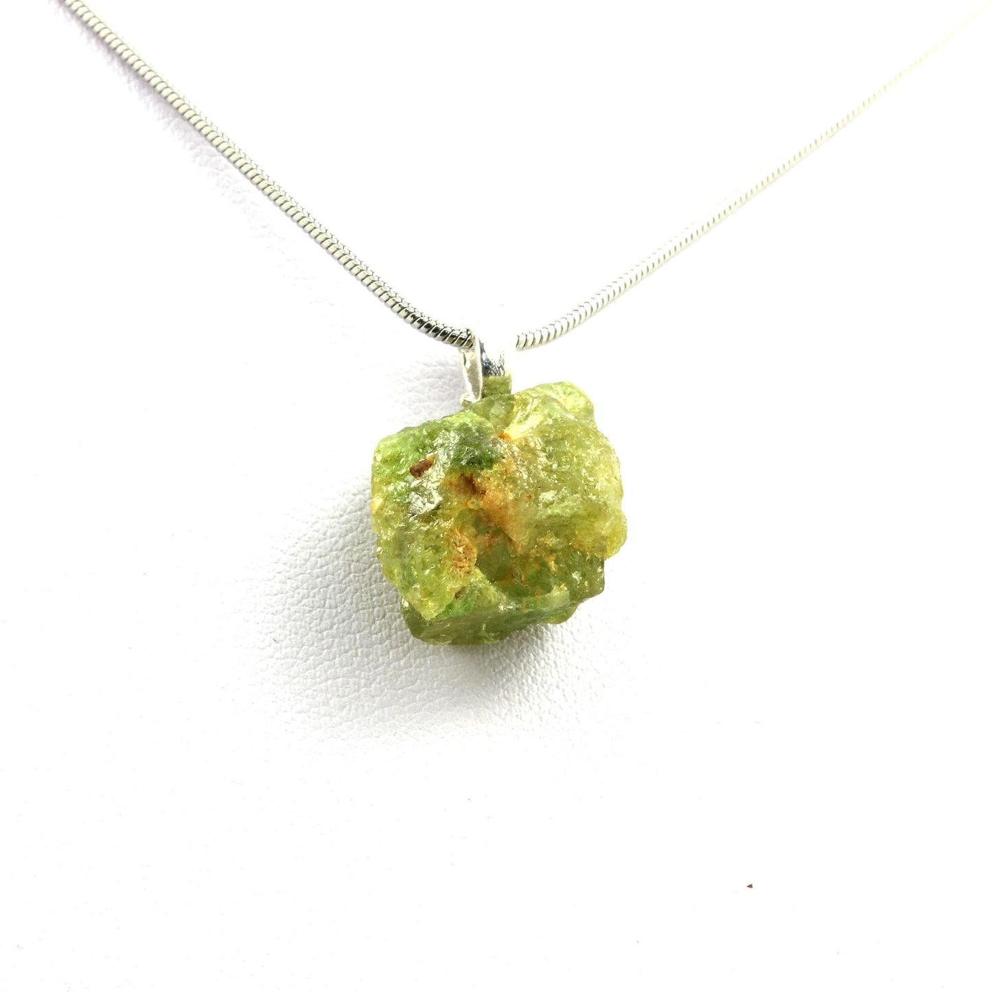 Collier Grenat Grossulaire brut