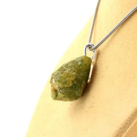 Collier Grenat Grossulaire brut
