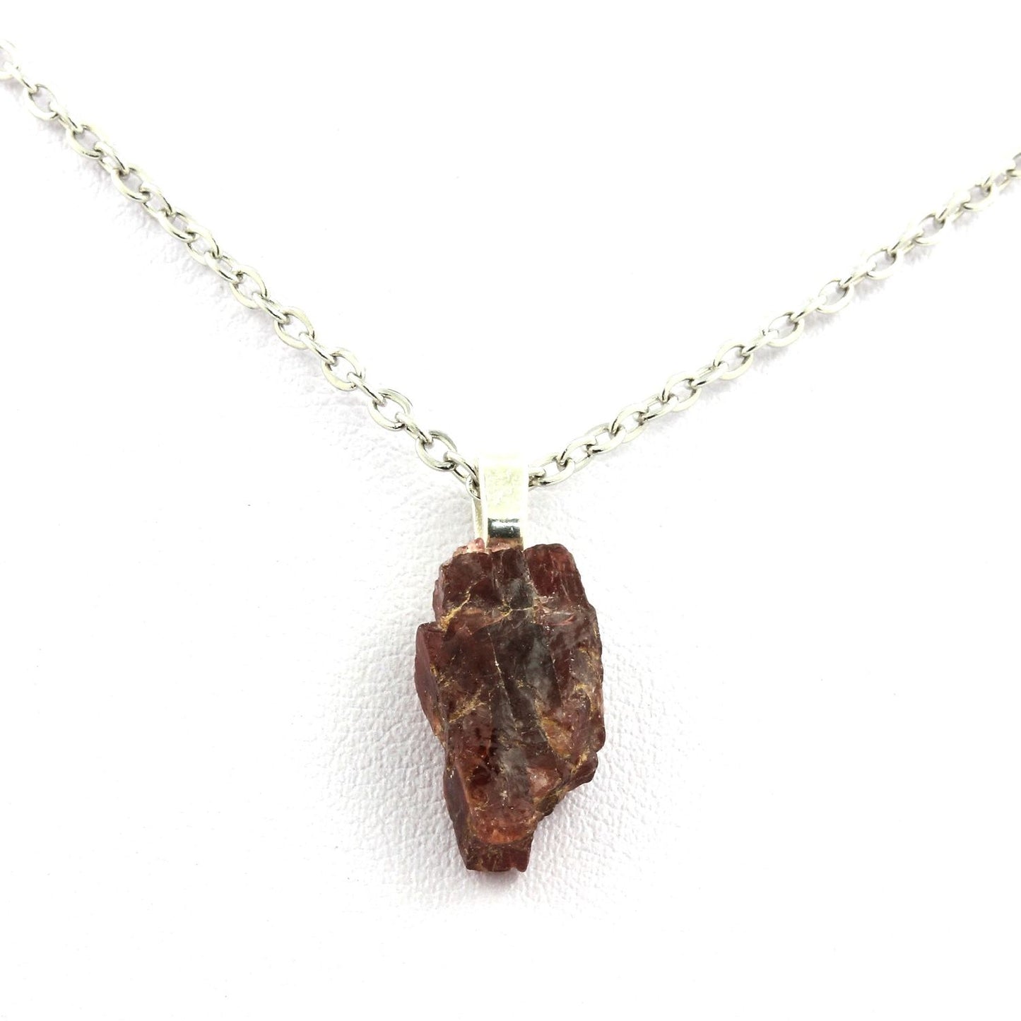 Collier Grenat Rhodolite brut