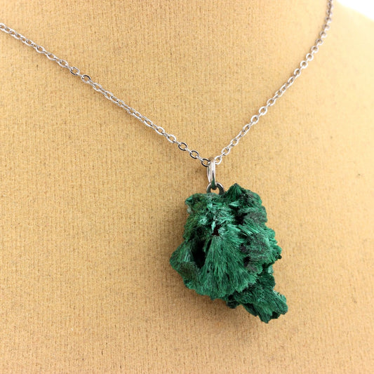 Collier Malachite brut