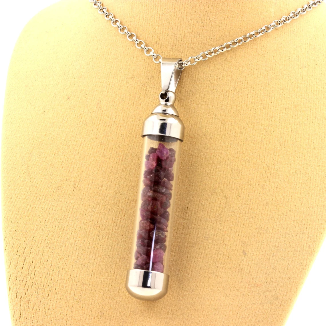 Collier Rubis naturels modèle tube 50 mm