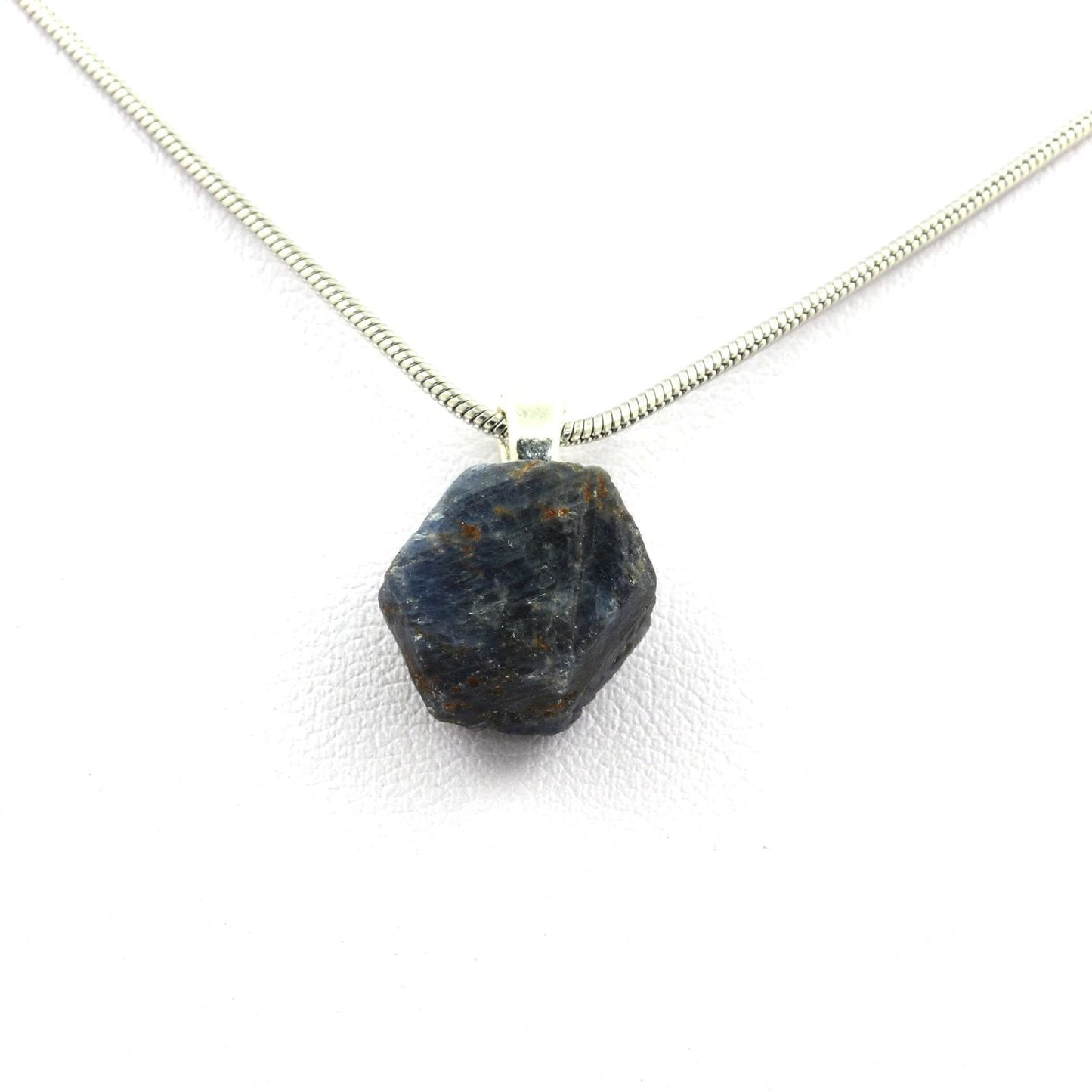 Collier Saphir brut