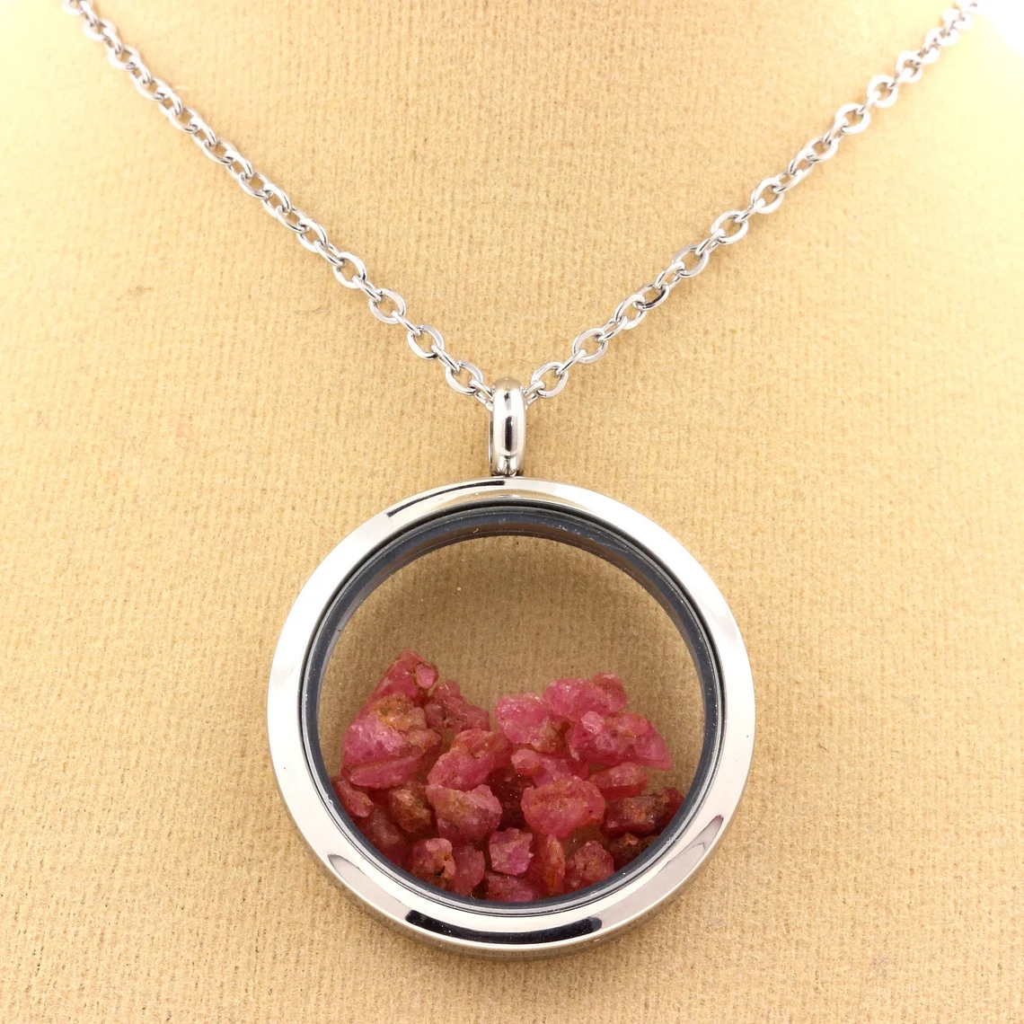 Collier Spinelle Modèle Médaillon