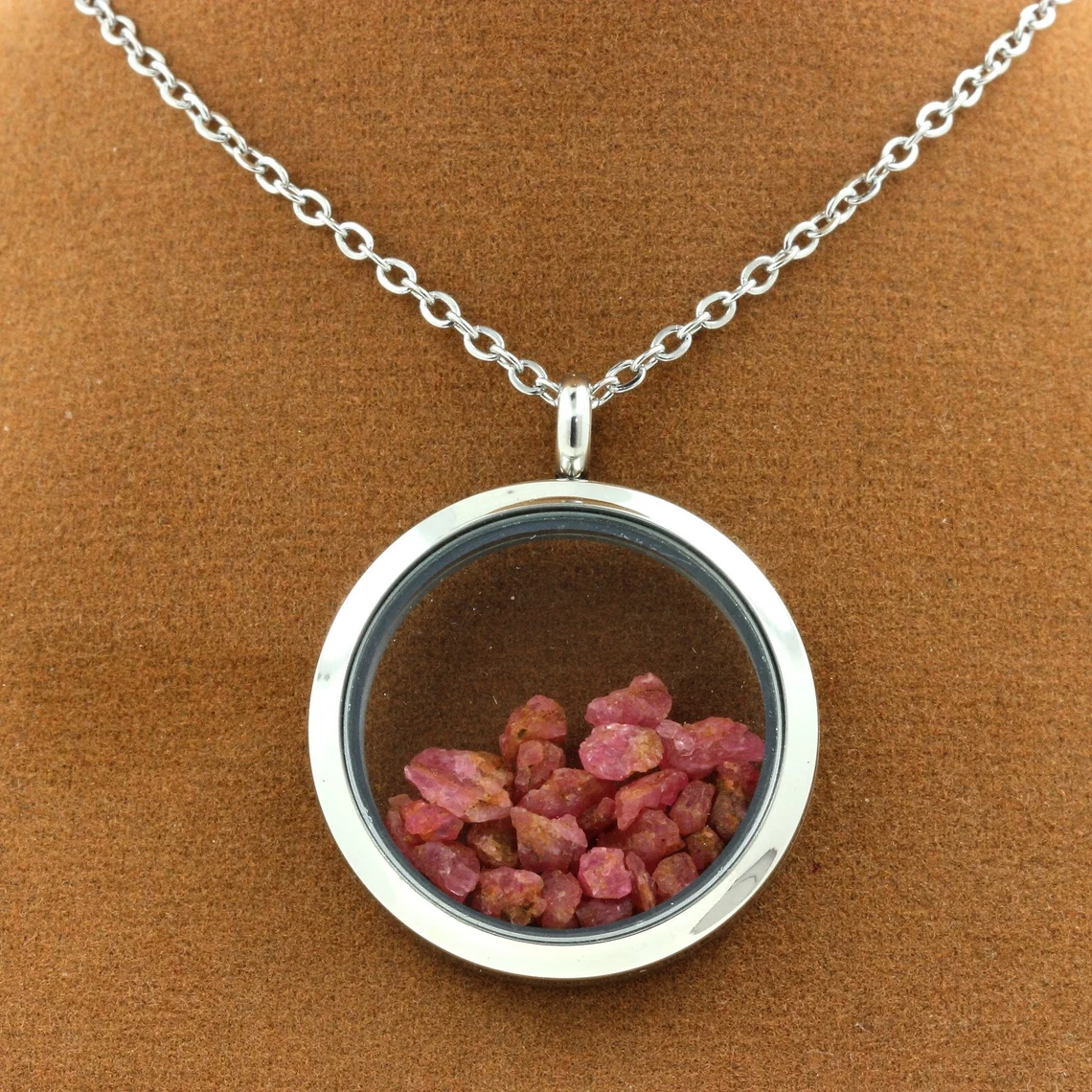 Collier Spinelle Modèle Médaillon