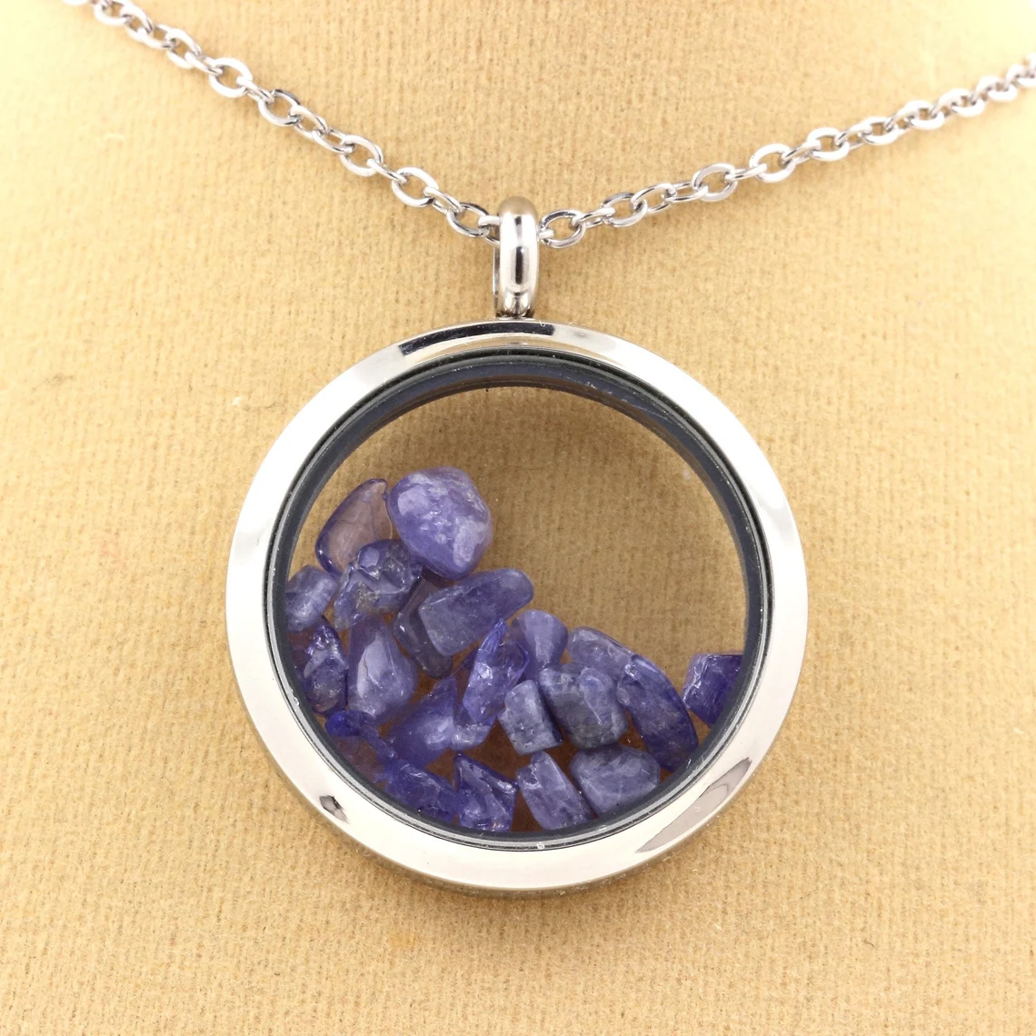 Collier Tanzanite modèle Médaillon