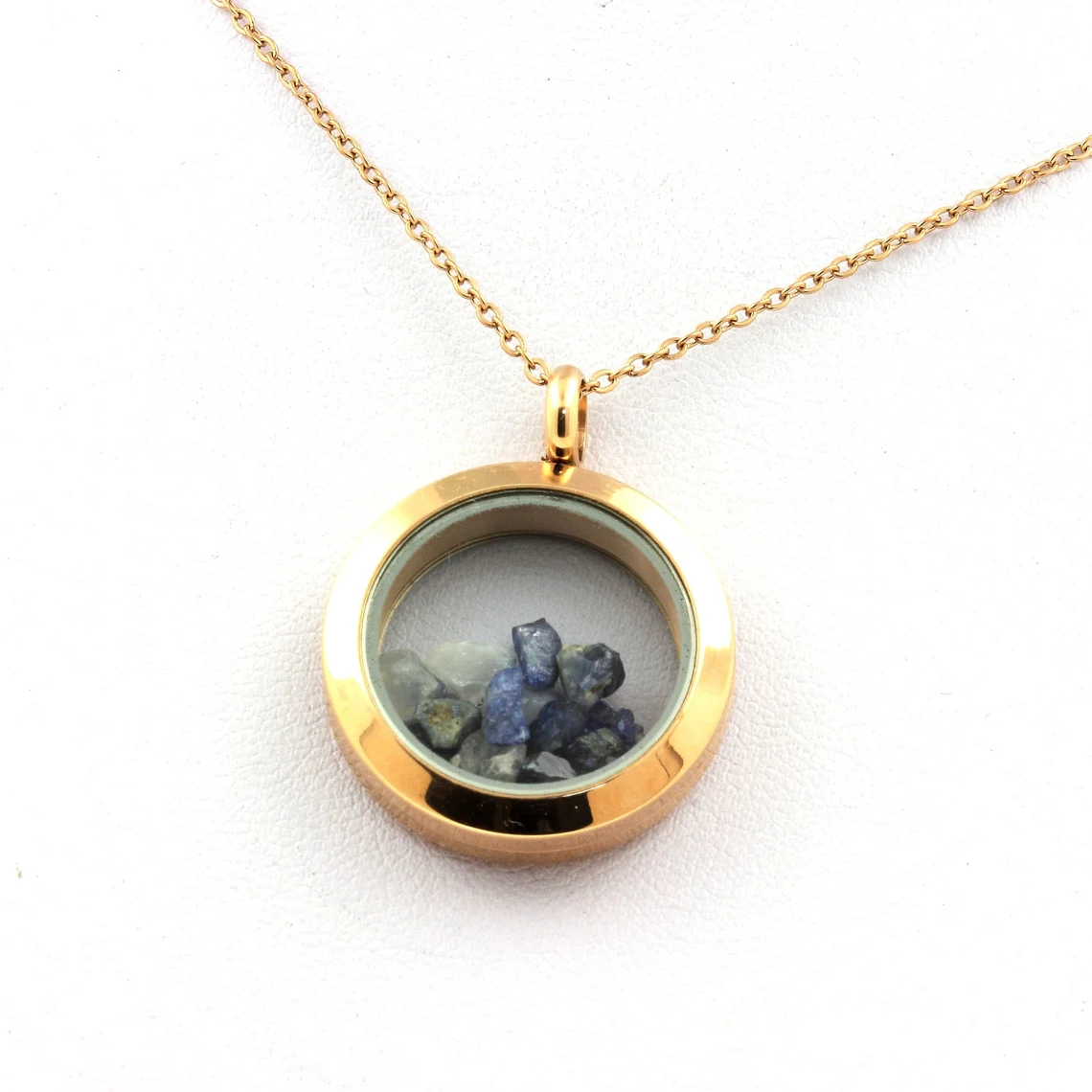 Collier Benitoite modèle Médaillon