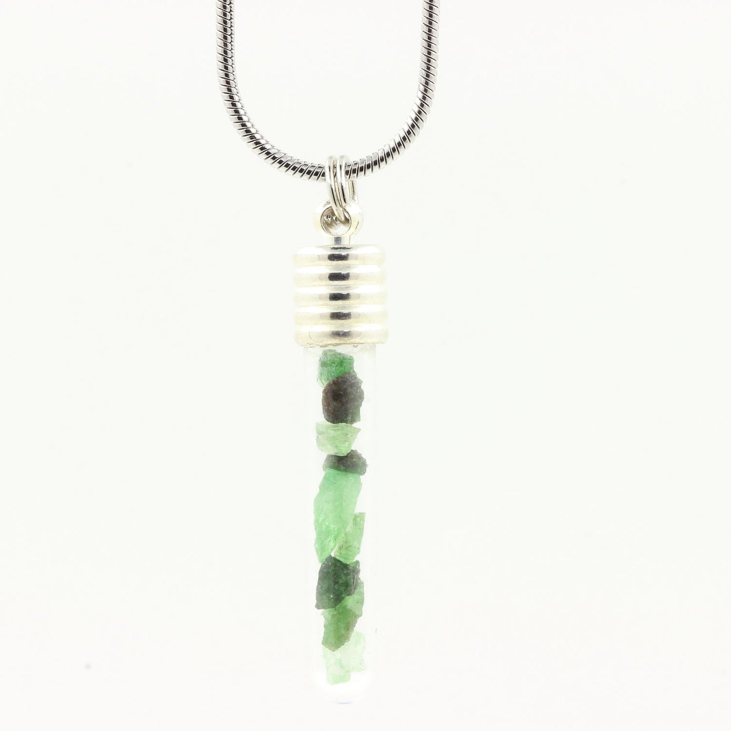 Collier Grenat Tsavorite modèle tube et spirale