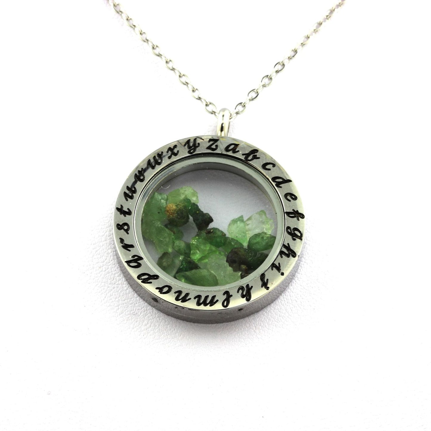Collier Grenat Tsavorite naturels modèle Alphabet