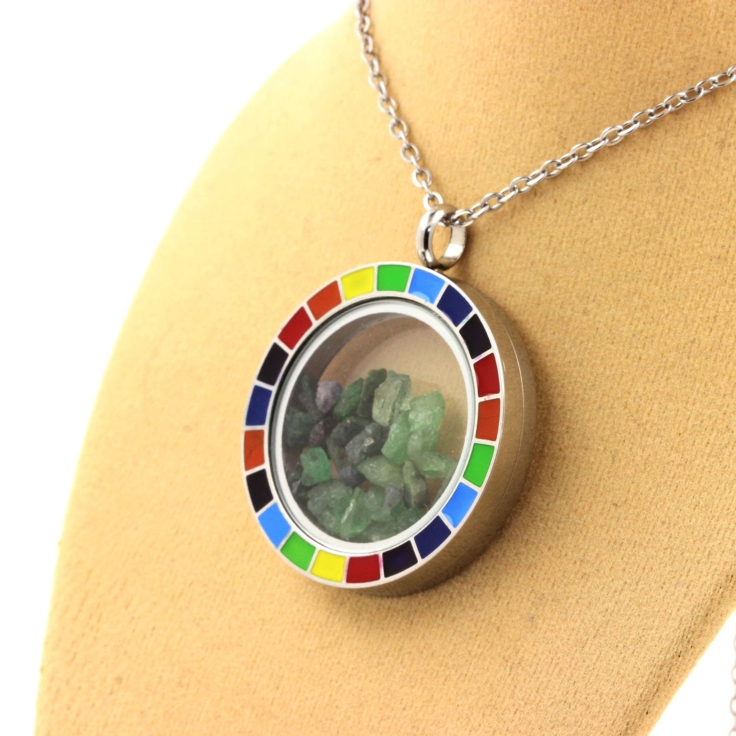 Collier Grenat Tsavorite naturels modèle Arc-en-ciel