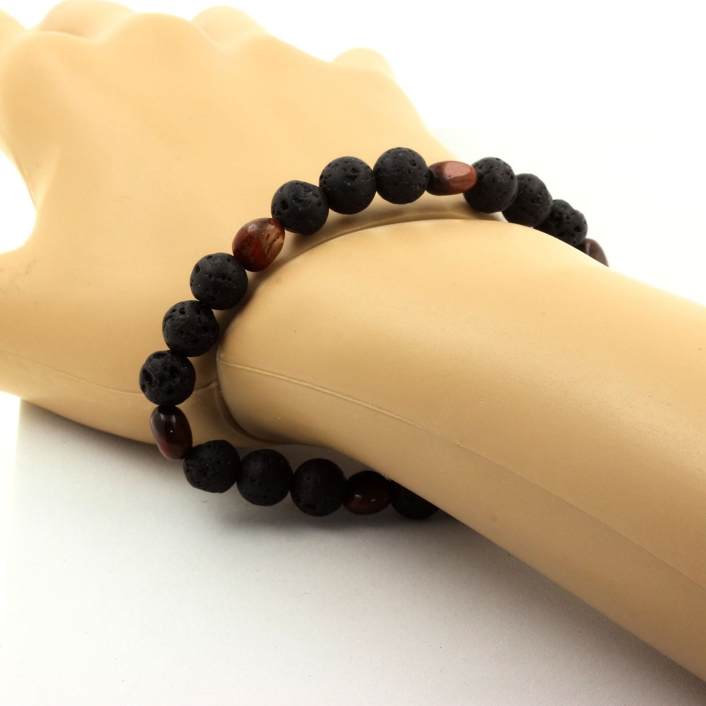Oeil de Tigre rouge du Brésil + Perles Lave. Bracelet Perles naturelles
