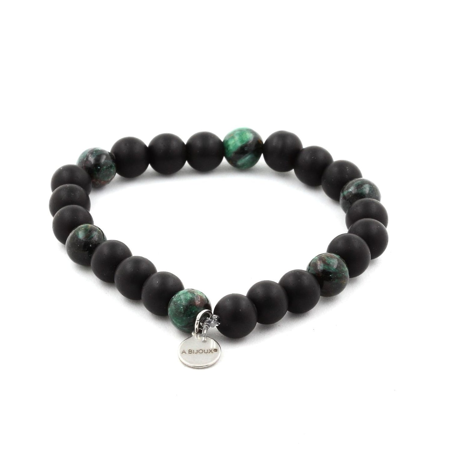 Onyx noir mat + Emeraude de Zambie. Perles naturelles