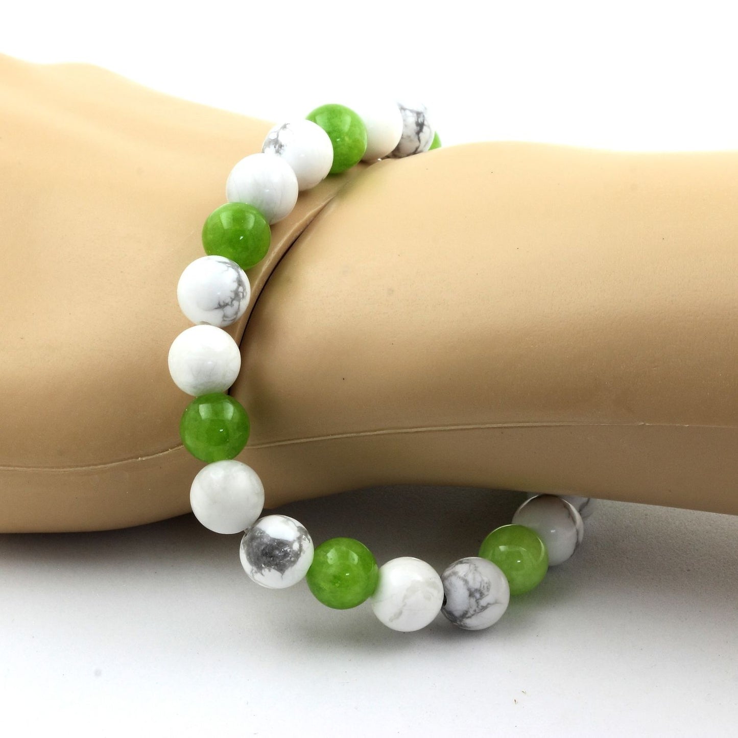Péridot + Howlite. Bracelet Perles naturelles