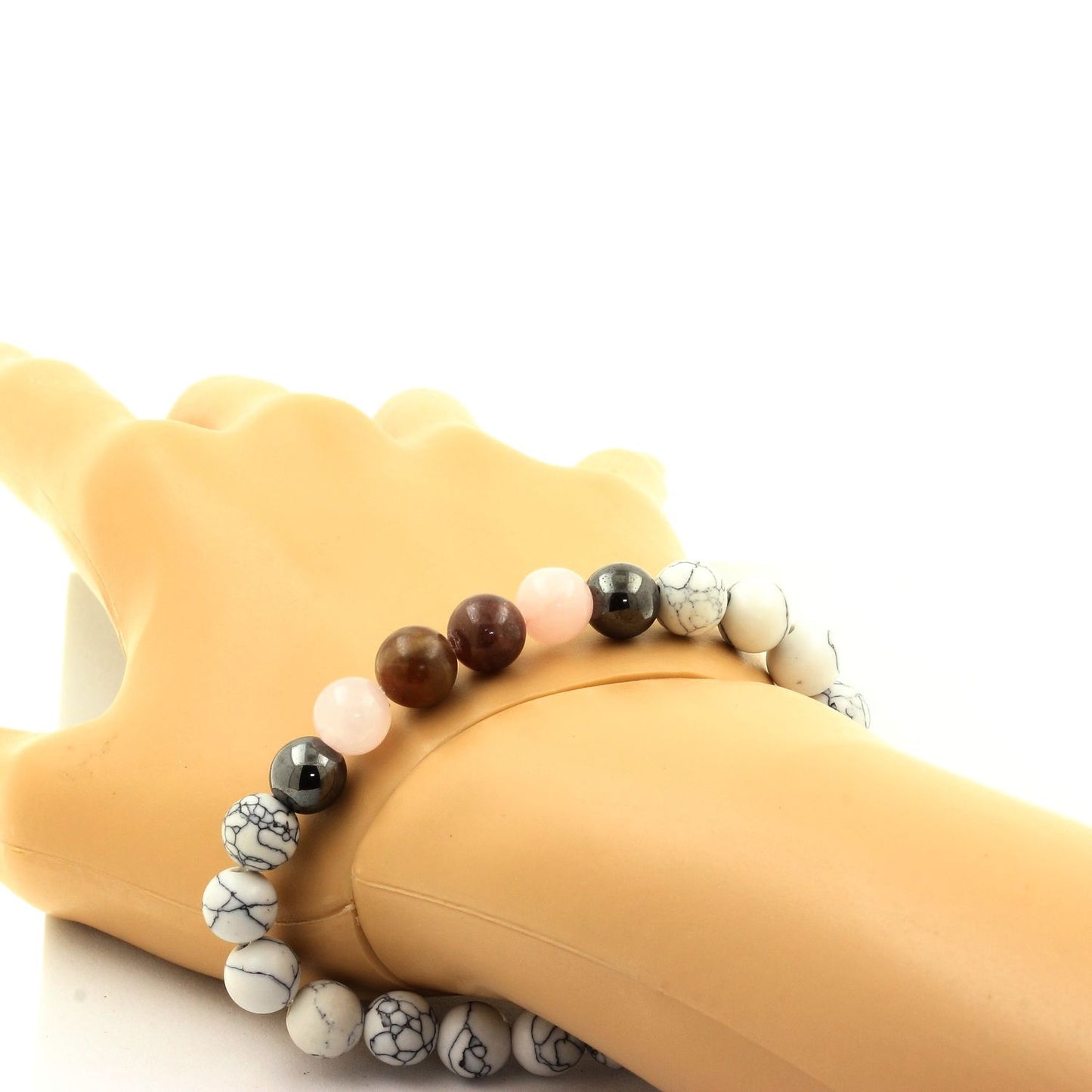 Rubis de Mogok, Birmanie, Myanmar + Quartz rose + Hématite + Howlite. Bracelet Perles naturelles