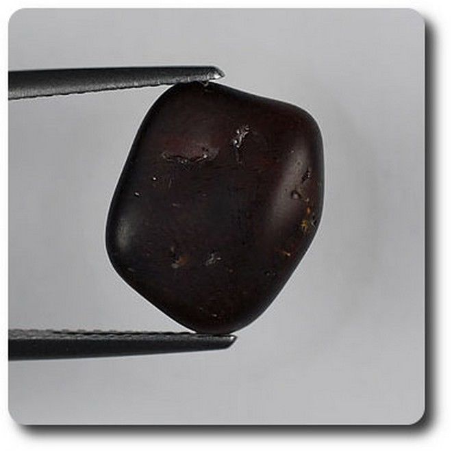 Grenat Almandin. 9.46 carats. Afrique