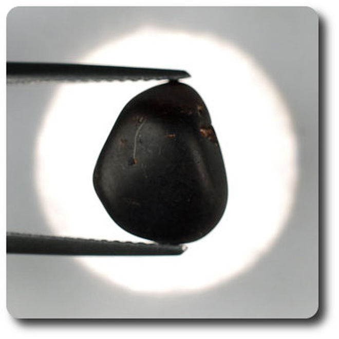 Grenat Almandin. 9.19 carats. Afrique
