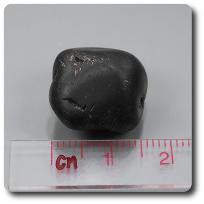 Grenat Almandin. 38.53 carats. Afrique