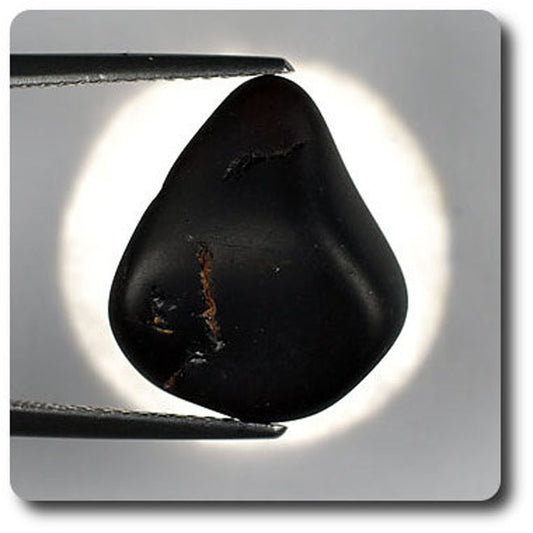 Grenat Almandin. 16.5 carats. Afrique