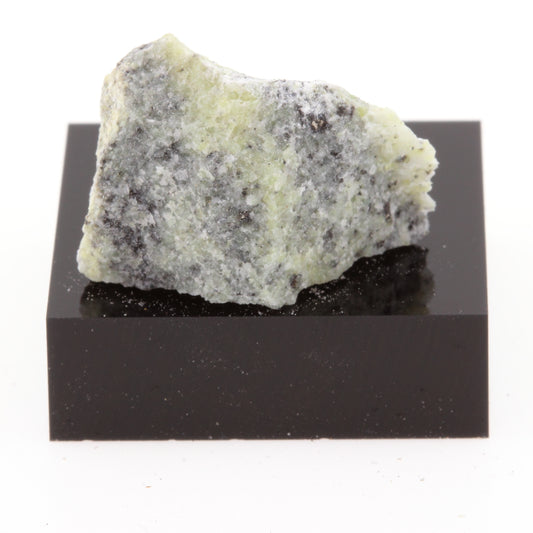 Hendricksite. 30.6 carats. Gouverneur, New York, USA