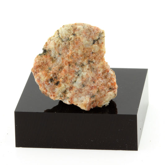 Microdiorite, 27.2 carats, Grenville, Québec, Canada