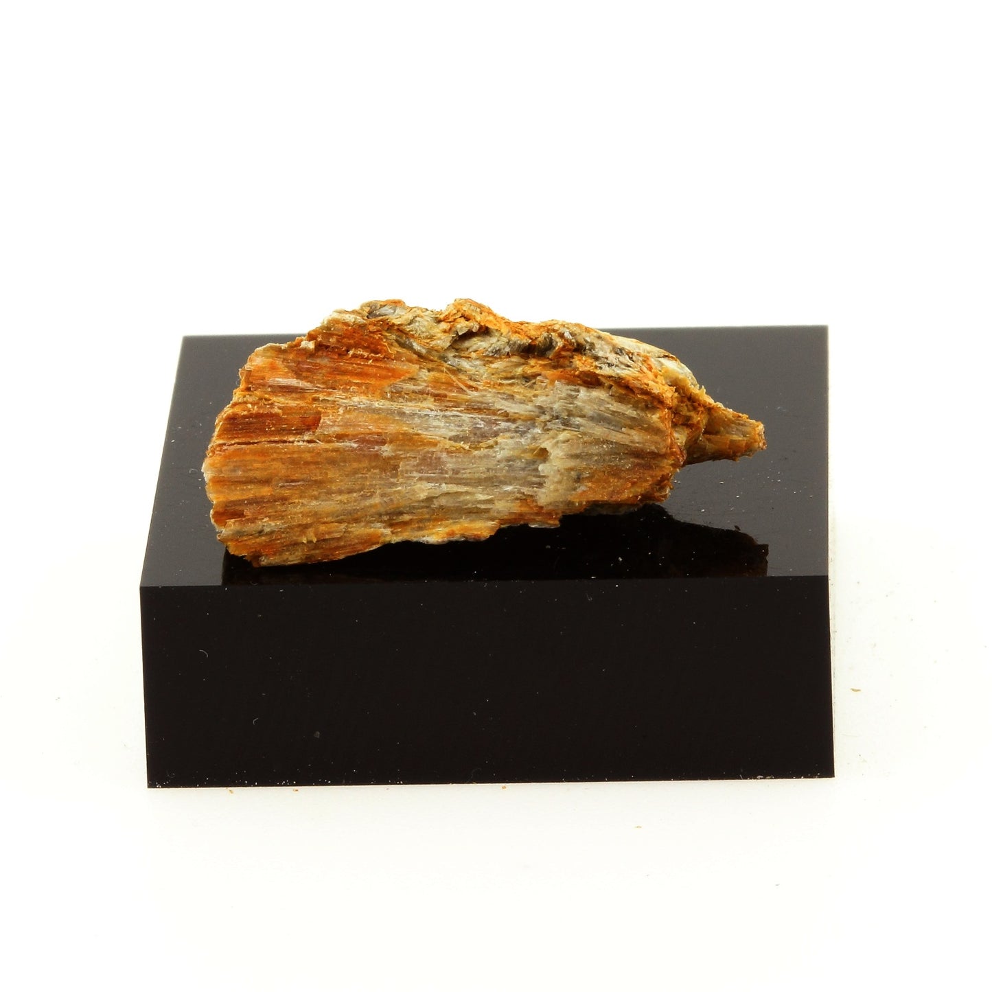 Lovchorrite, 14.4 carats, Russie