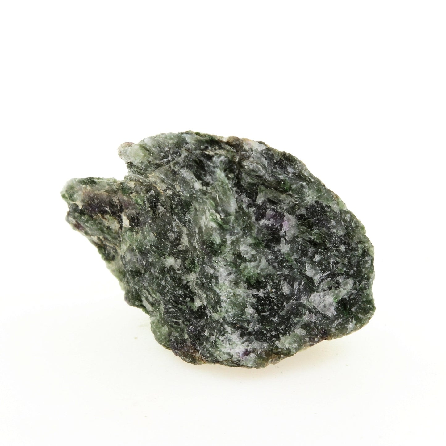Pargasite Chromifère & Rubis, 36.5 carats, Vieille-Brioude, Haute-Loire, France