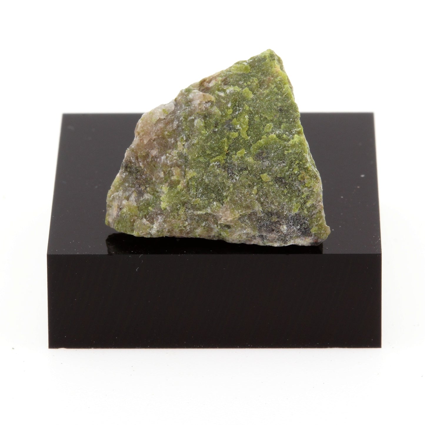 Marbre Epidote, 24.3 carats, Marmora, Ontario, Canada