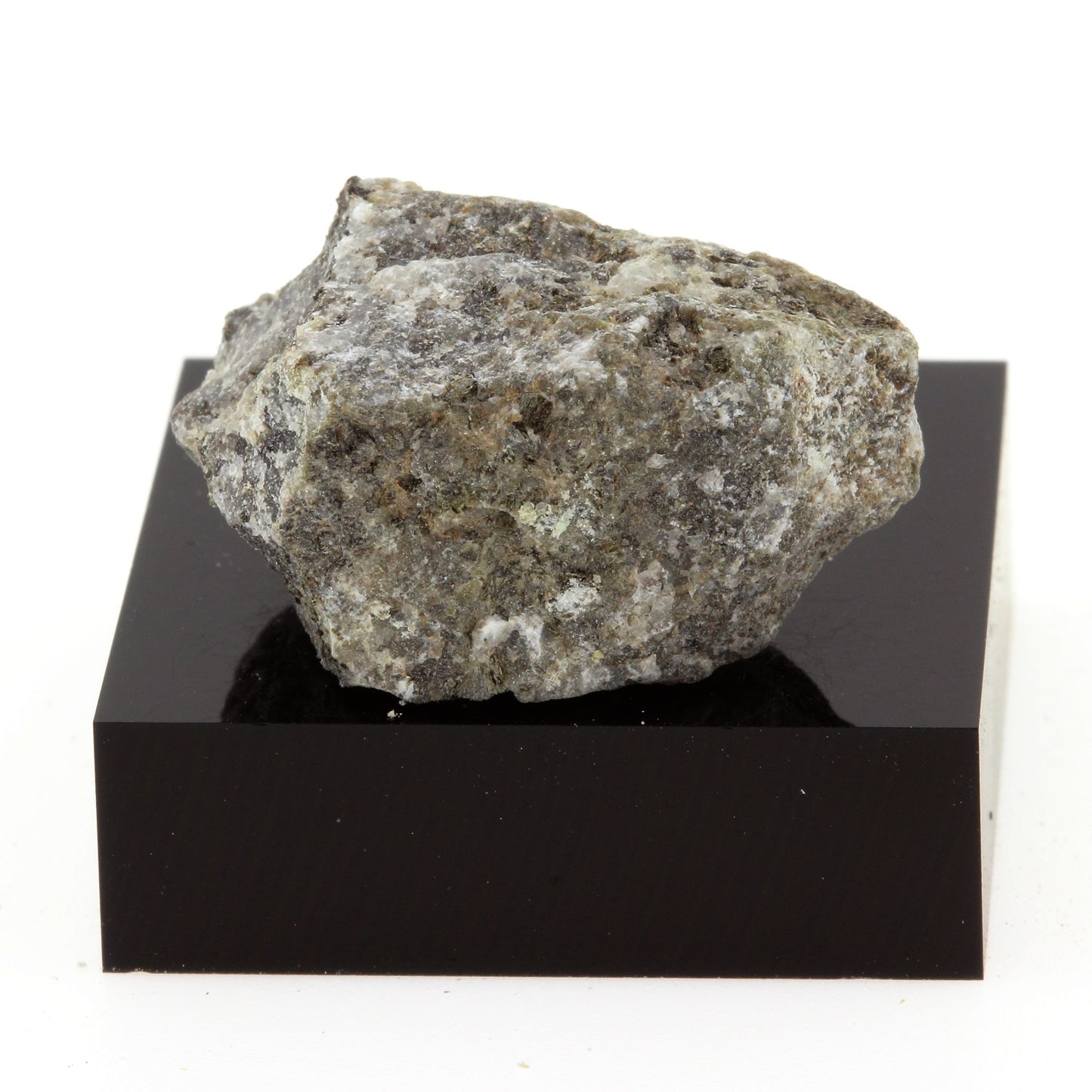 Hendricksite. 41.4 carats. Gouverneur, New York, USA