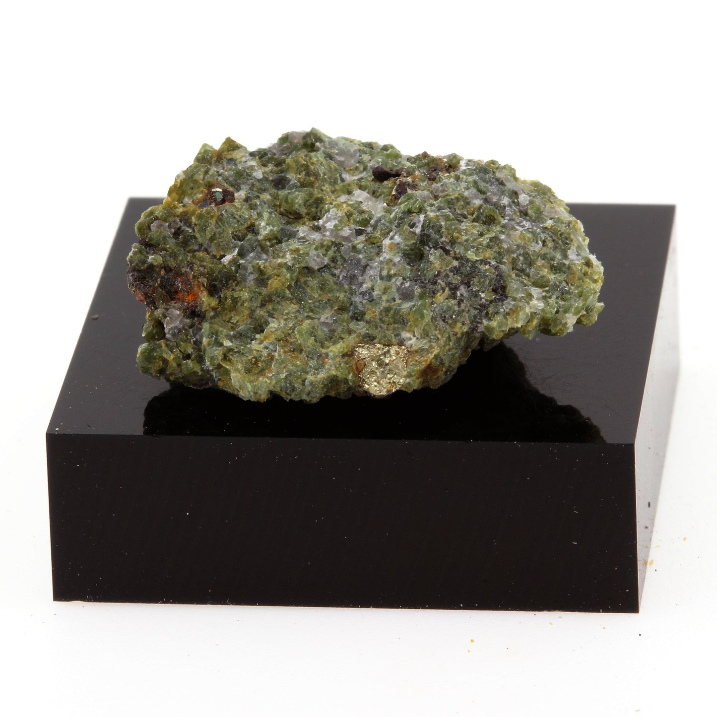 Mimetite. 28.3 carats. Grenville, Québec, Canada