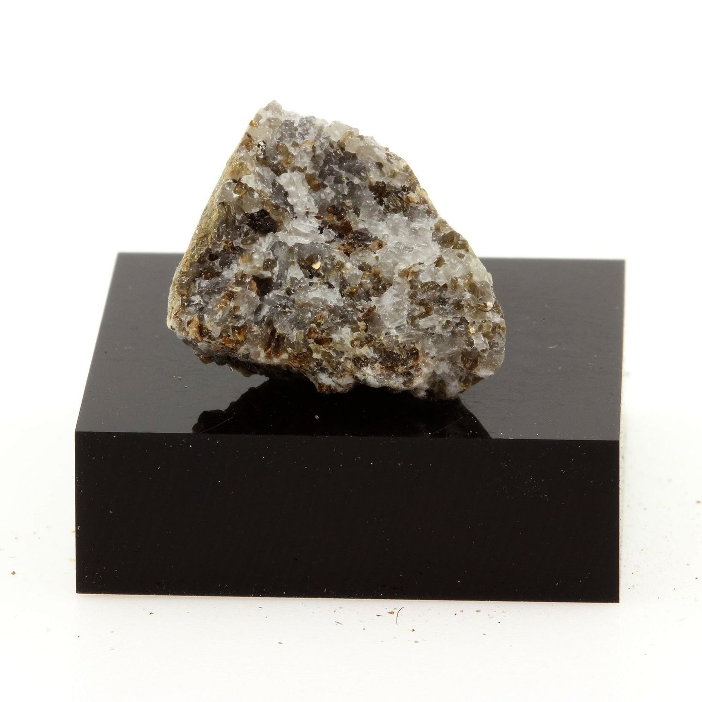 Mica, 16.9 carats, Kilmar, Québec, Canada