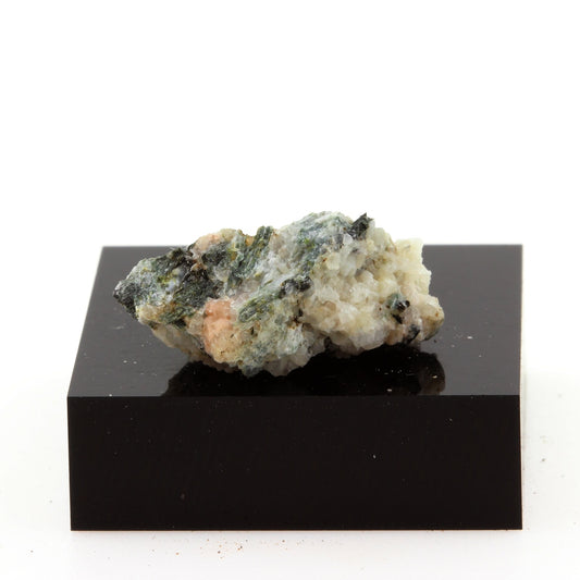 Marbre Zoisite, 14.4 carats, Grenville, Québec, Canada