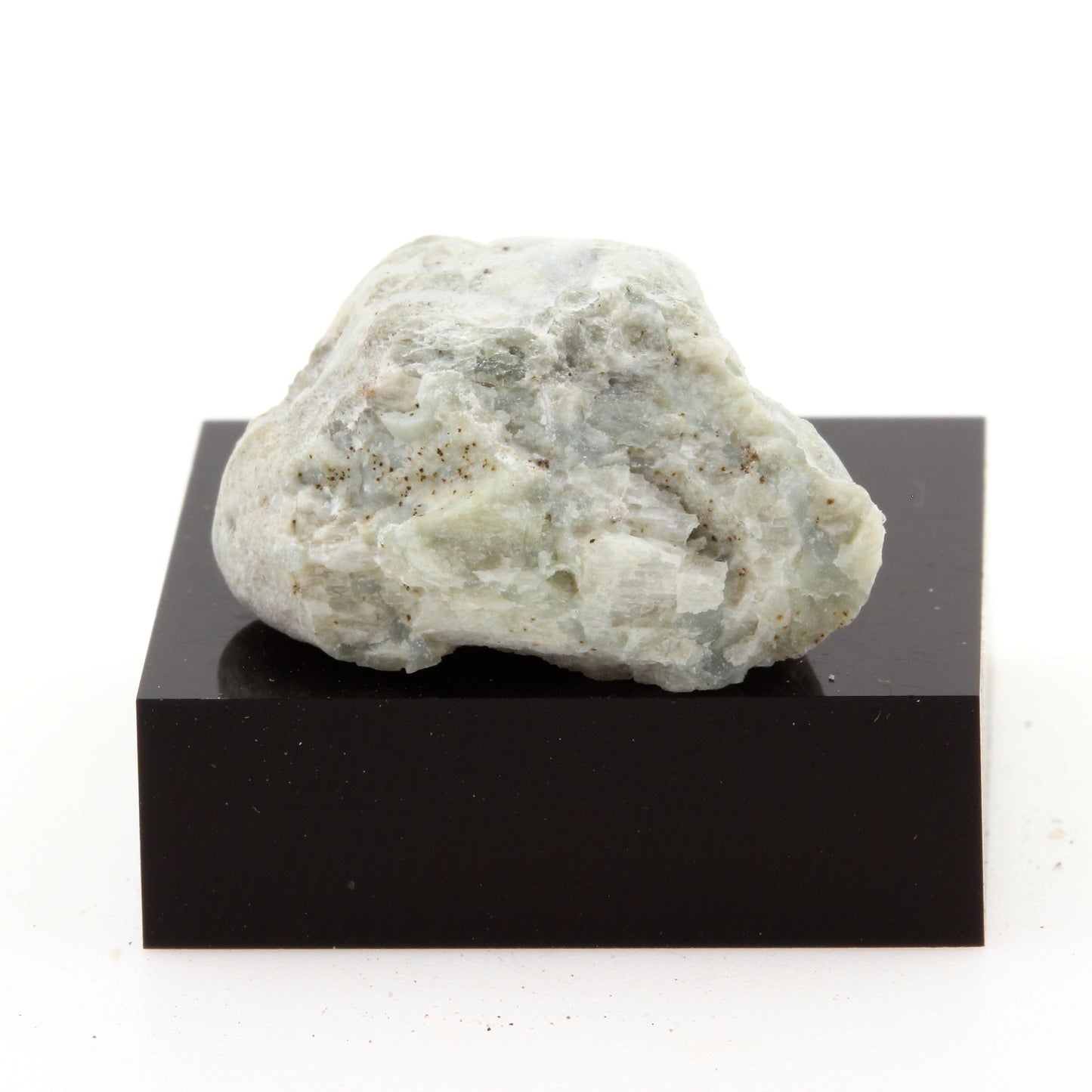 Marbre Brucite, 38.0 carats, Estrie, Québec, Canada