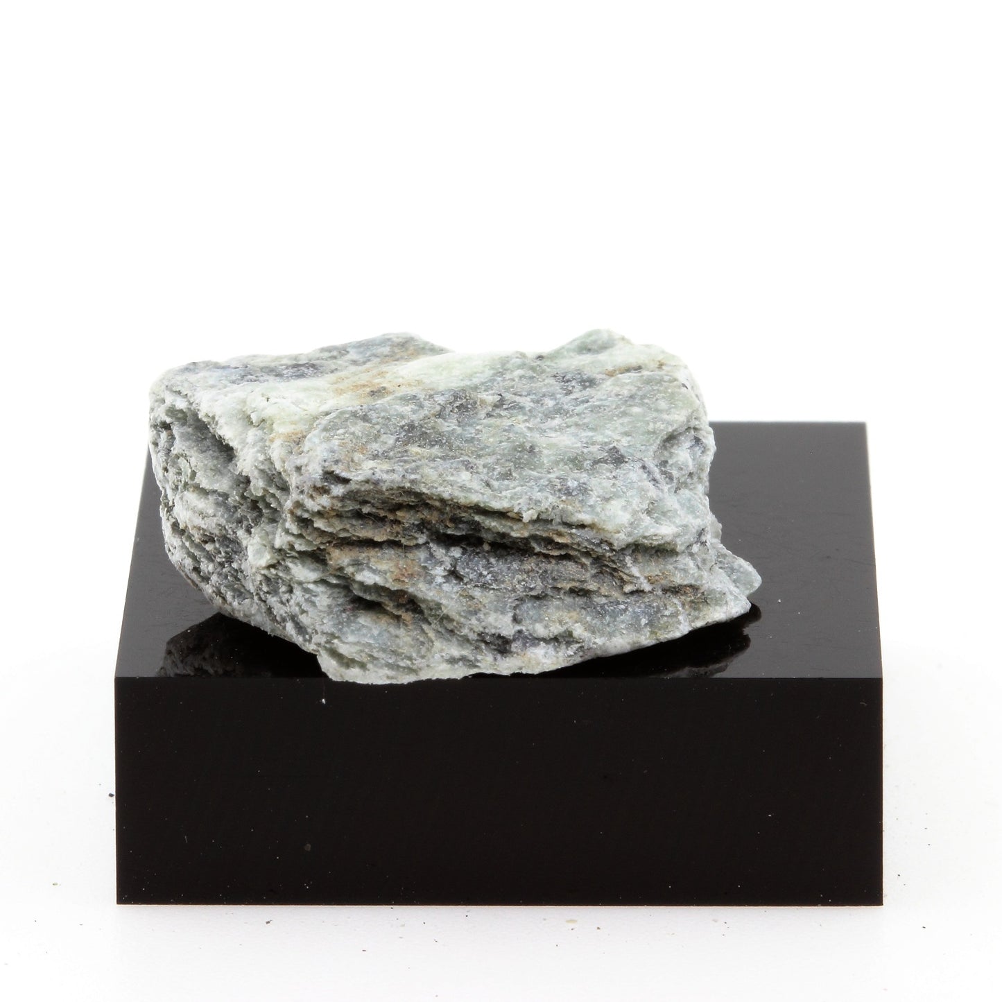 Lamellar Brucite. 29.6 carats. Gouverneur, New York, USA