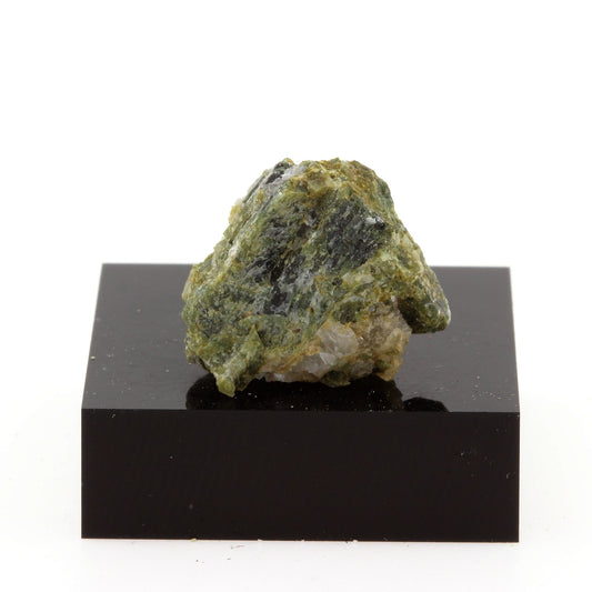 Mimetite. 22.7 carats. Grenville, Québec, Canada