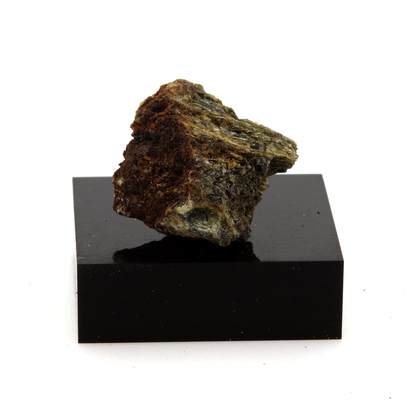 Jordisite. 22.0 carats. Grenville, Québec, Canada