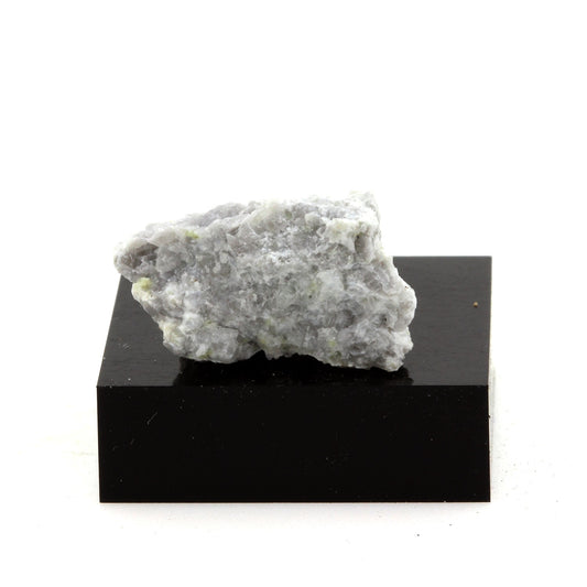 Porcelanite, 22.3 carats, Estrie, Québec, Canada