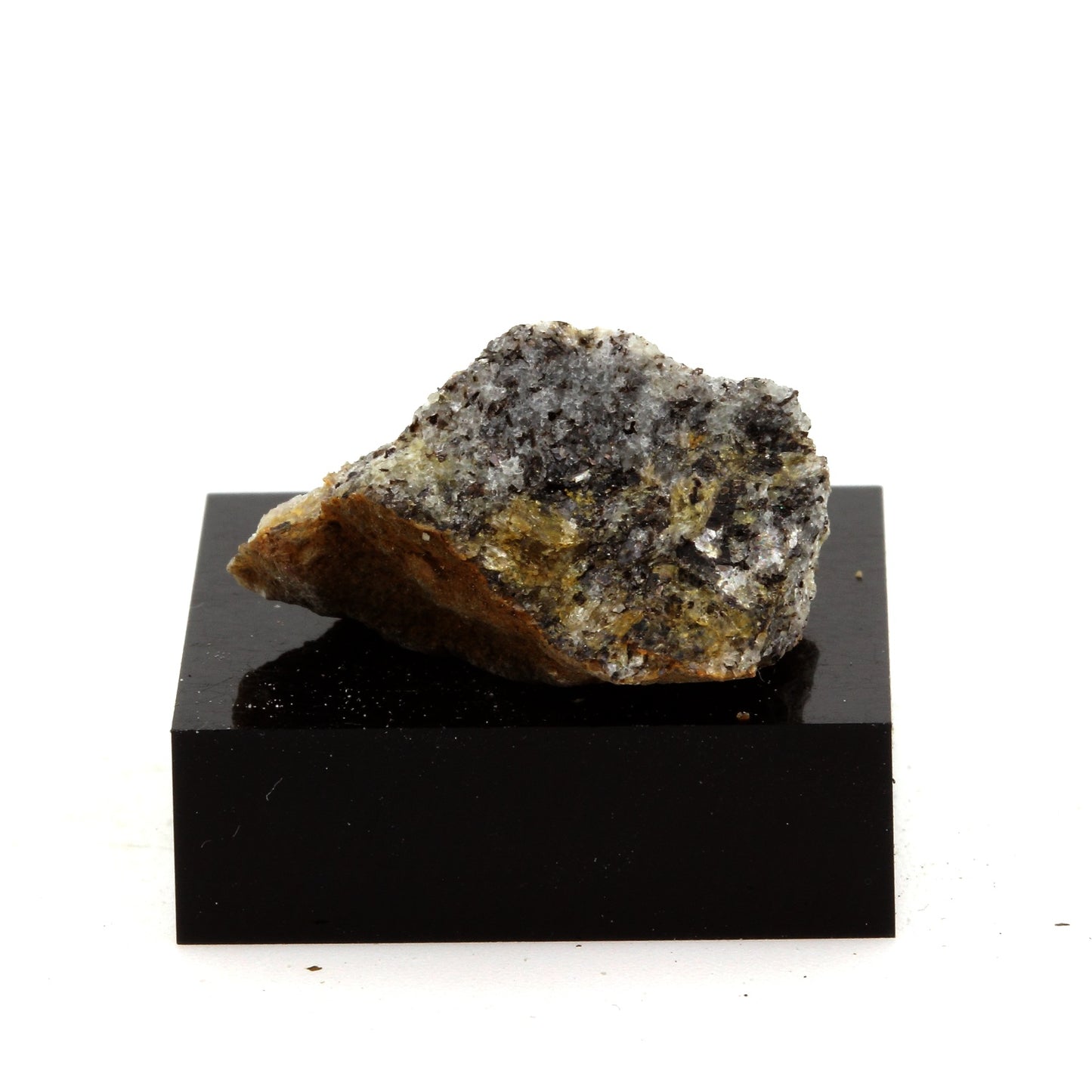 Muscovite, 37.0 carats, Notre-Dame-de-la-Salette, Québec, Canada