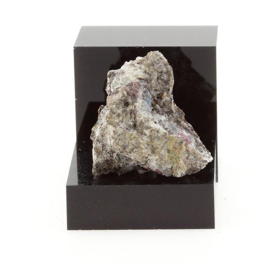 Kyanite Schist. 32.0 carats. North Bay, Ontario, Canada