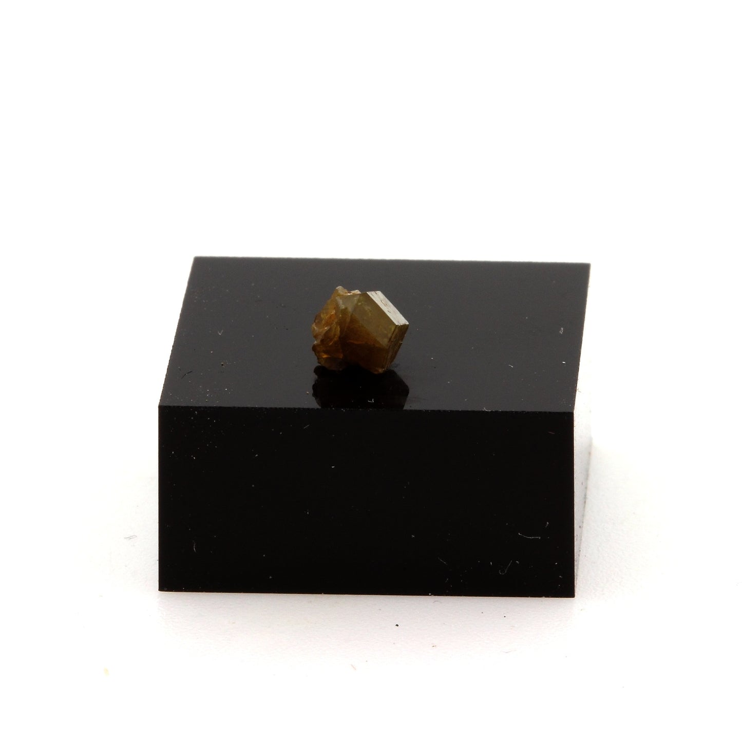 Andradite. 0.66 carats. Stanley Butte area, Graham Co., Arizona, USA