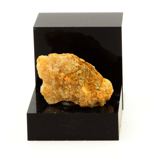 Iron Quartz. 23.5 carats. Estrie, Québec, Canada