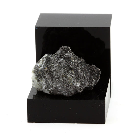 Hisingerite. 22.3 carat. Eastern Metals Mine, Québec, Canada