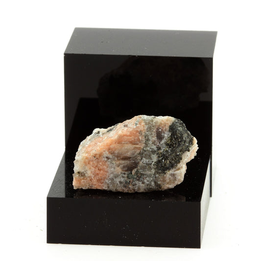 Porthyrite, 23.6 carats, Lanark, Ontario, Canada