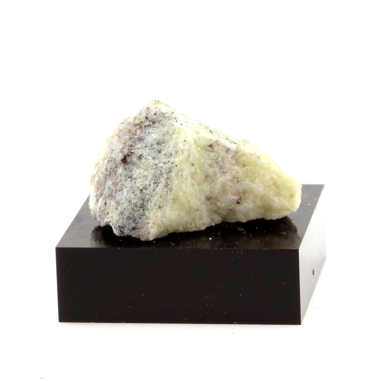 Marbre Brucite, 43.7 carats, Estrie, Québec, Canada