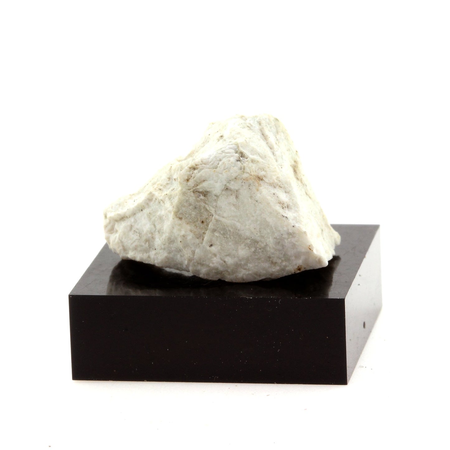 Porcelanite, 34.9 carats, Estrie, Québec, Canada